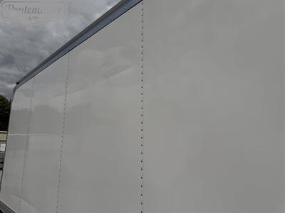 2021 Ford E-Series Van E-350 16' Box - Photo 10 - Mount Joy, PA 17552