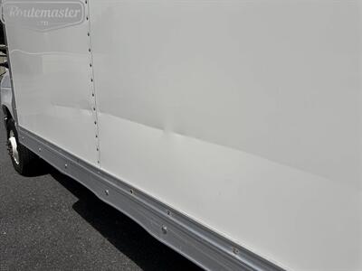 2021 Ford E-Series Van E-350 16' Box - Photo 11 - Mount Joy, PA 17552