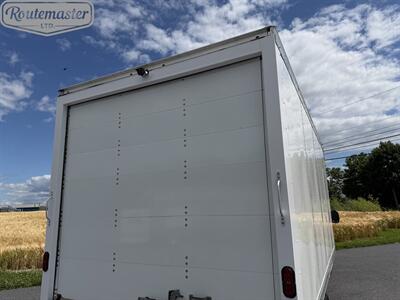 2021 Ford E-Series Van E-350 16' Box - Photo 21 - Mount Joy, PA 17552