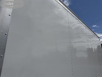 2021 Ford E-Series Van E-350 16' Box - Photo 6 - Mount Joy, PA 17552