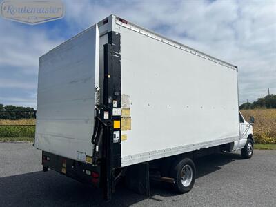 2001 Ford E-Series Van E-350 16' Box   - Photo 7 - Mount Joy, PA 17552