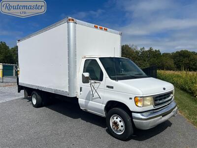 2001 Ford E-Series Van E-350 16' Box   - Photo 1 - Mount Joy, PA 17552