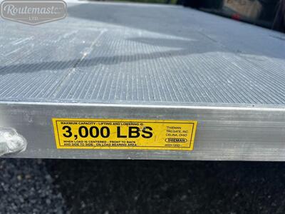 2001 Ford E-Series Van E-350 16' Box   - Photo 14 - Mount Joy, PA 17552