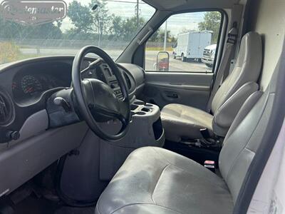 2001 Ford E-Series Van E-350 16' Box   - Photo 17 - Mount Joy, PA 17552