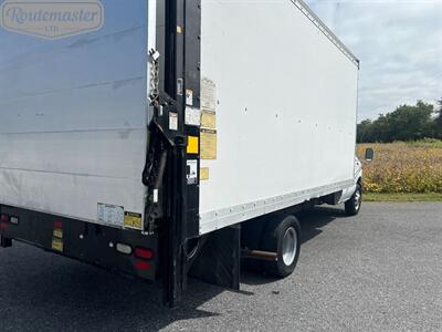 2001 Ford E-Series Van E-350 16' Box   - Photo 10 - Mount Joy, PA 17552