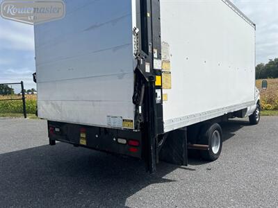 2001 Ford E-Series Van E-350 16' Box   - Photo 8 - Mount Joy, PA 17552