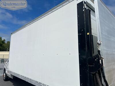 2001 Ford E-Series Van E-350 16' Box   - Photo 31 - Mount Joy, PA 17552