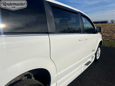 2018 Dodge Grand Caravan Handicap   - Photo 9 - Mount Joy, PA 17552