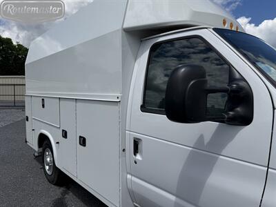 2021 Ford E-Series Van E-350 10' Utility   - Photo 4 - Mount Joy, PA 17552