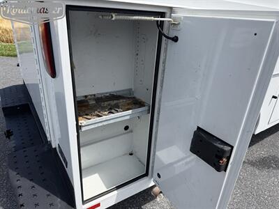 2021 Ford E-Series Van E-350 10' Utility   - Photo 13 - Mount Joy, PA 17552