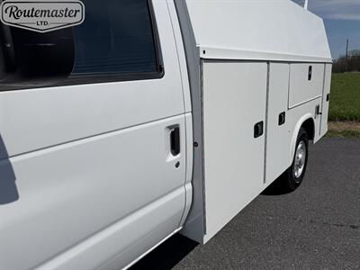 2019 Ford E-Series Van E-350 10' KUV   - Photo 11 - Mount Joy, PA 17552