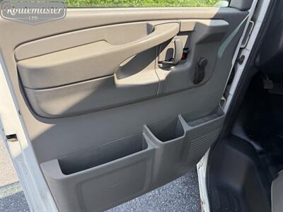 2012 GMC Savana 3500 10' Utility   - Photo 18 - Mount Joy, PA 17552