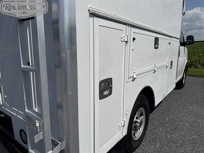 2012 GMC Savana 3500 10' Utility   - Photo 10 - Mount Joy, PA 17552