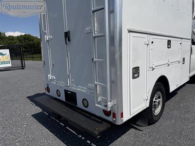 2012 GMC Savana 3500 10' Utility   - Photo 9 - Mount Joy, PA 17552