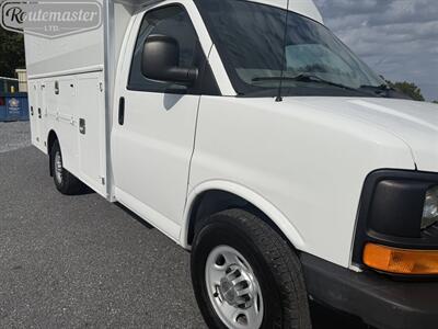 2014 Chevrolet Express 3500 12' Utility   - Photo 24 - Mount Joy, PA 17552