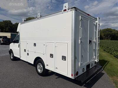 2014 Chevrolet Express 3500 12' Utility   - Photo 14 - Mount Joy, PA 17552