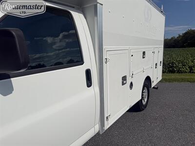 2014 Chevrolet Express 3500 12' Utility   - Photo 11 - Mount Joy, PA 17552