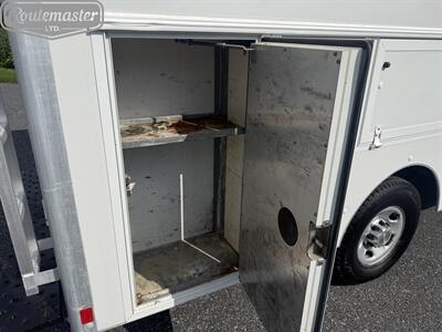 2014 Chevrolet Express 3500 12' Utility   - Photo 34 - Mount Joy, PA 17552