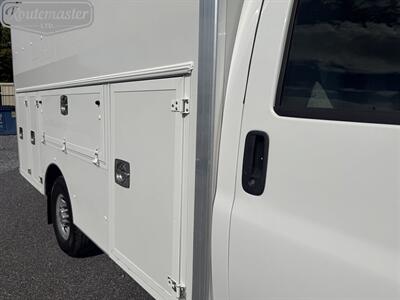 2014 Chevrolet Express 3500 12' Utility   - Photo 27 - Mount Joy, PA 17552