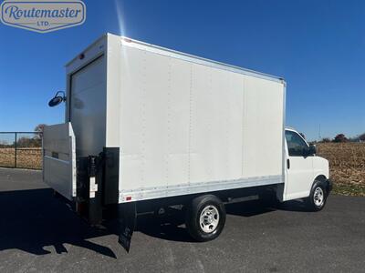 2017 Chevrolet Express 3500 12' Box   - Photo 13 - Mount Joy, PA 17552