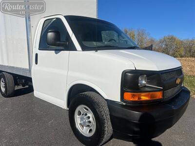 2017 Chevrolet Express 3500 12' Box   - Photo 9 - Mount Joy, PA 17552