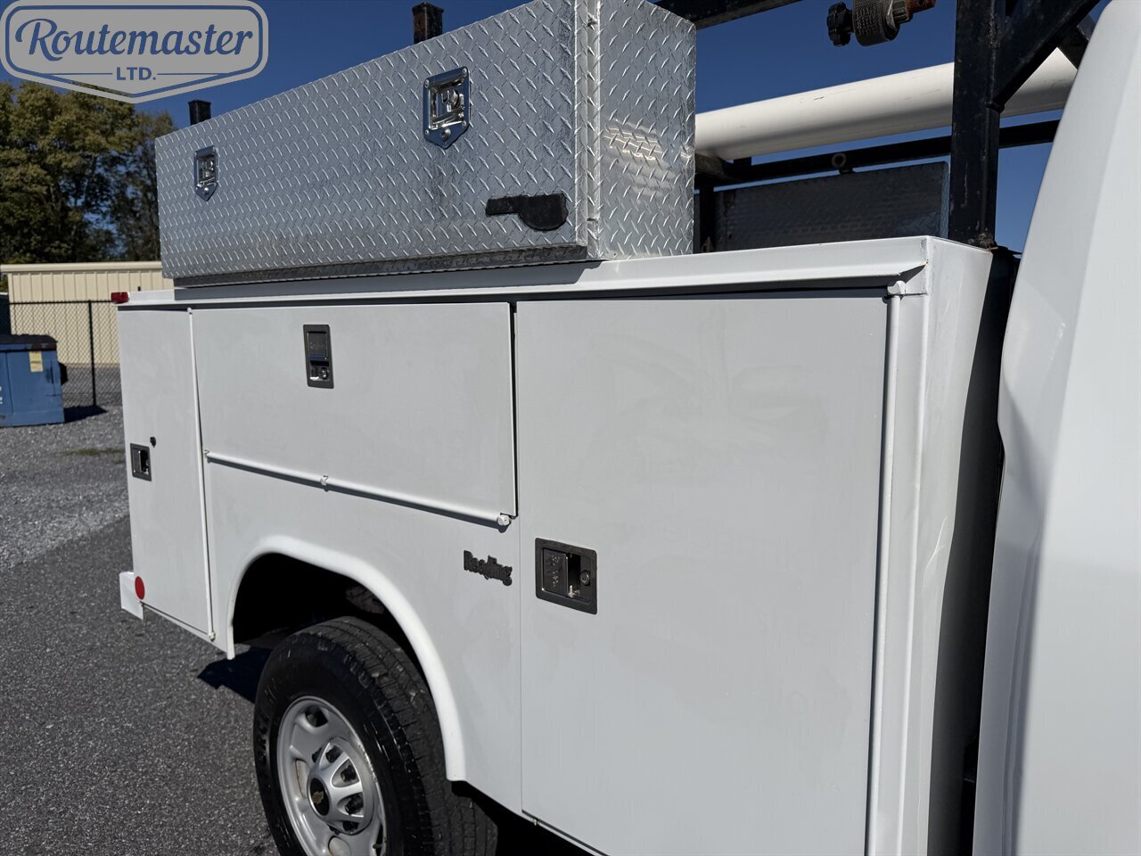 2020 Chevrolet Silverado 2500 8' Open Utility - Photo 3 - Mount Joy, PA 17552