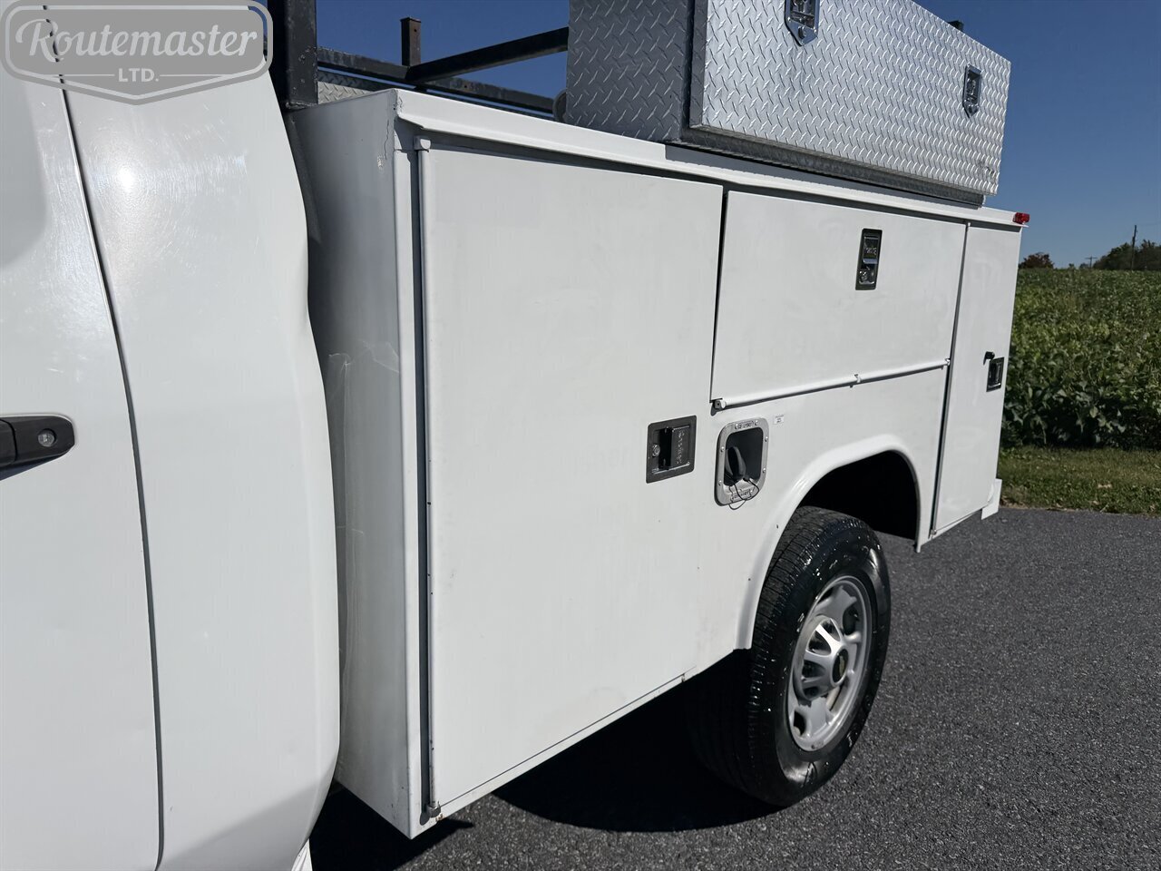 2020 Chevrolet Silverado 2500 8' Open Utility - Photo 14 - Mount Joy, PA 17552