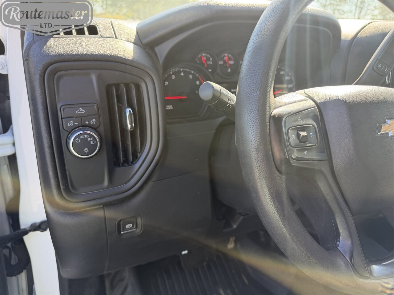 2020 Chevrolet Silverado 2500 8' Open Utility - Photo 34 - Mount Joy, PA 17552
