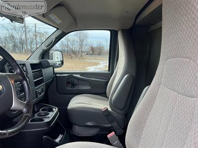 2015 Chevrolet Express 3500 10' KUV   - Photo 29 - Mount Joy, PA 17552