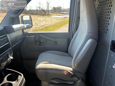 2017 Chevrolet Express 2500 Cargo   - Photo 19 - Mount Joy, PA 17552