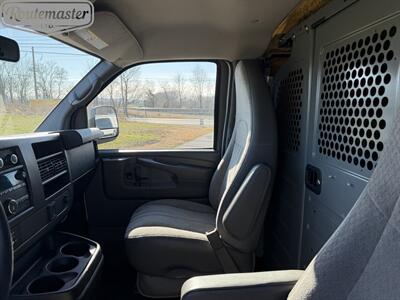 2015 Chevrolet Express 3500 Cargo   - Photo 13 - Mount Joy, PA 17552
