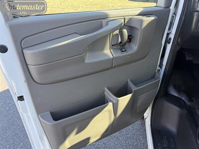 2015 Chevrolet Express 3500 Cargo   - Photo 11 - Mount Joy, PA 17552