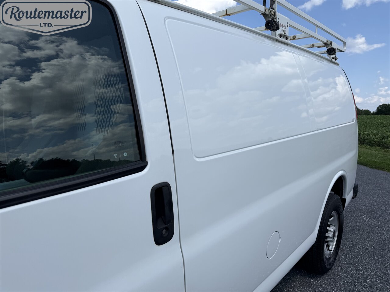 2019 GMC Savana 3500 Cargo - Photo 6 - Mount Joy, PA 17552