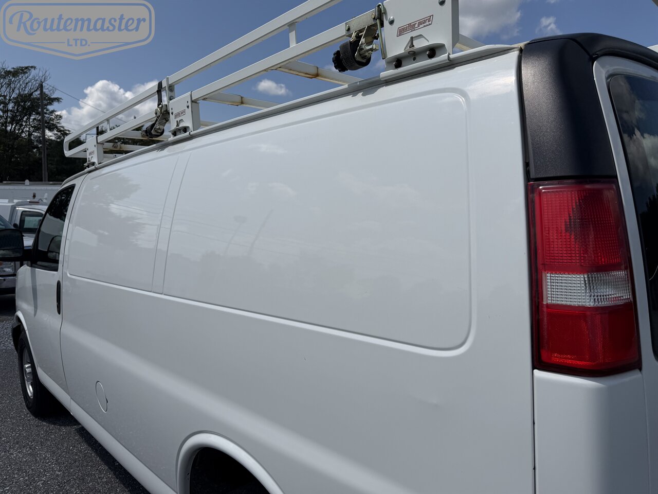 2019 GMC Savana 3500 Cargo - Photo 11 - Mount Joy, PA 17552