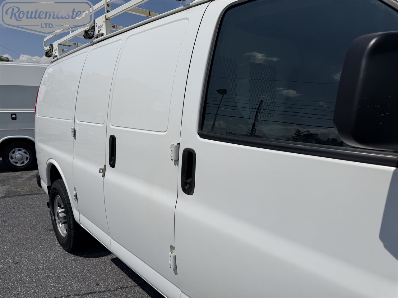 2019 GMC Savana 3500 Cargo - Photo 24 - Mount Joy, PA 17552