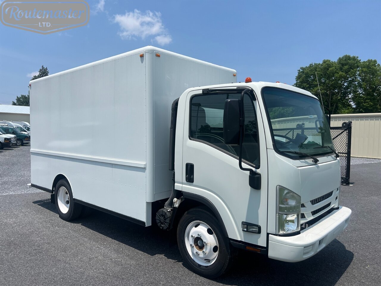 2018 Isuzu NPR 14' Box - Photo 1 - Mount Joy, PA 17552