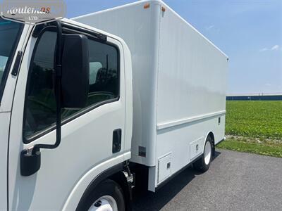 2018 Isuzu NPR 14' Box   - Photo 3 - Mount Joy, PA 17552