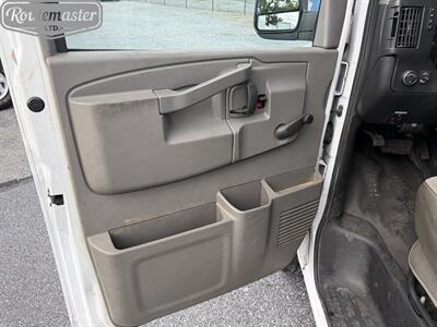 2018 Chevrolet Express 3500 12' Utility   - Photo 20 - Mount Joy, PA 17552