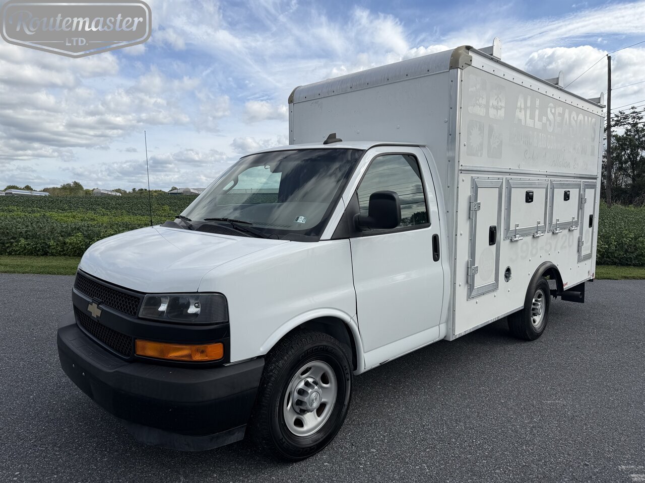 2018 Chevrolet Express 3500 12' Utility   - Photo 1 - Mount Joy, PA 17552