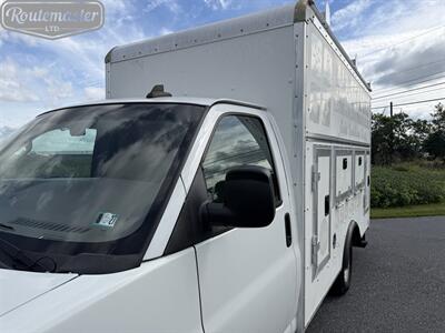 2018 Chevrolet Express 3500 12' Utility   - Photo 4 - Mount Joy, PA 17552