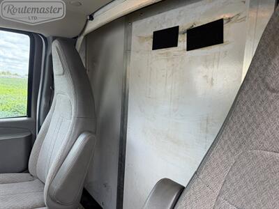 2018 Chevrolet Express 3500 12' Utility   - Photo 23 - Mount Joy, PA 17552