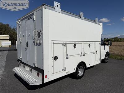 2015 Chevrolet Express 3500 12' Utility   - Photo 30 - Mount Joy, PA 17552