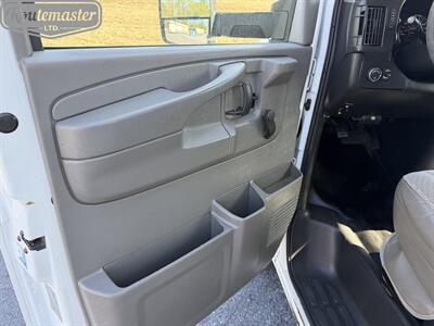 2015 Chevrolet Express 3500 12' Utility   - Photo 16 - Mount Joy, PA 17552
