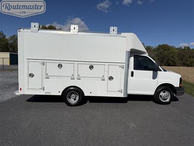 2015 Chevrolet Express 3500 12' Utility   - Photo 29 - Mount Joy, PA 17552