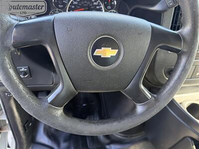 2015 Chevrolet Express 3500 12' Utility   - Photo 22 - Mount Joy, PA 17552