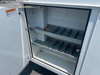 2022 Ford E-Series Van E-350 10' KUV   - Photo 38 - Mount Joy, PA 17552