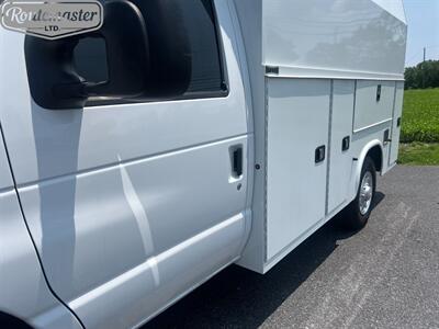 2022 Ford E-Series Van E-350 10' KUV   - Photo 29 - Mount Joy, PA 17552