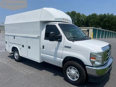 2022 Ford E-Series Van E-350 10' KUV   - Photo 39 - Mount Joy, PA 17552