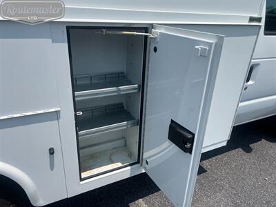 2022 Ford E-Series Van E-350 10' KUV   - Photo 12 - Mount Joy, PA 17552