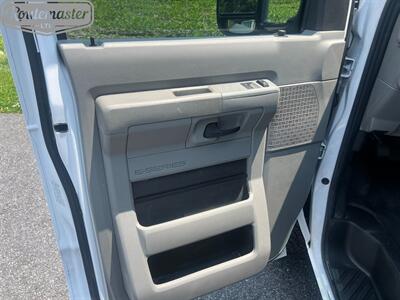 2022 Ford E-Series Van E-350 10' KUV   - Photo 17 - Mount Joy, PA 17552